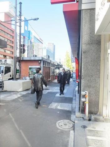 多くの人々が往来するエリア