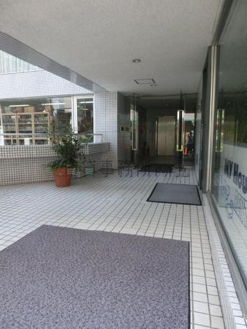 正面玄関