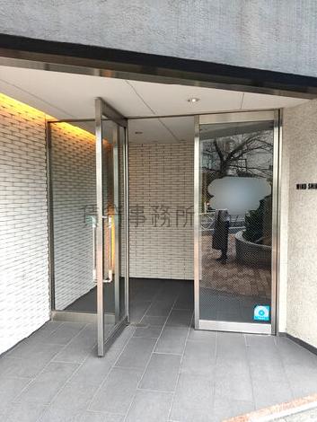 正面玄関