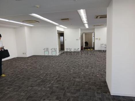 TK新都心ビルの室内