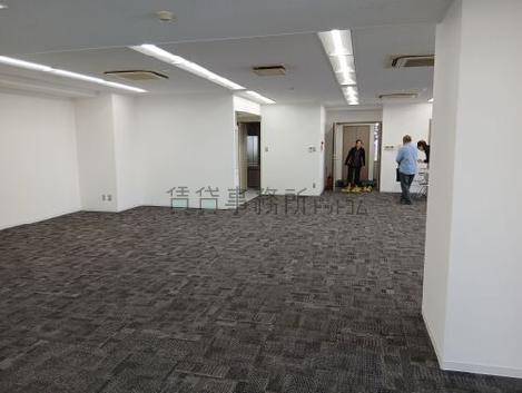 TK新都心ビルの室内