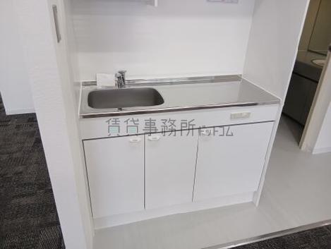 TK新都心ビルの給湯室