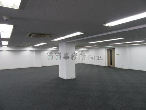 兜町偕成ビル別館の室内