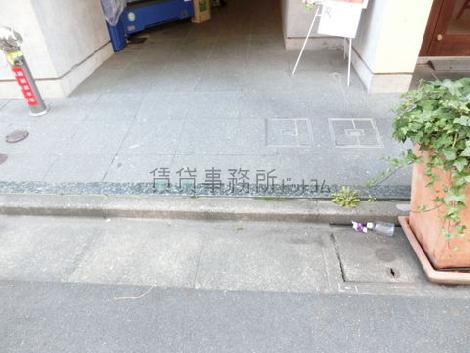 正面玄関