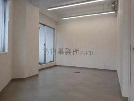 DeLCCS新宿御苑の室内