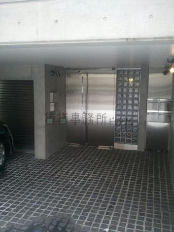 正面玄関