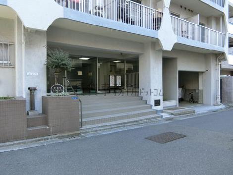 正面玄関