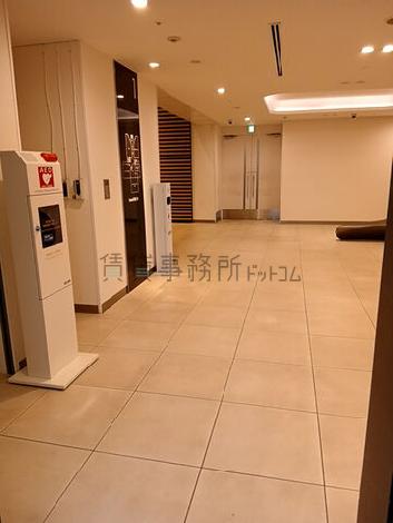 EV前エントランス