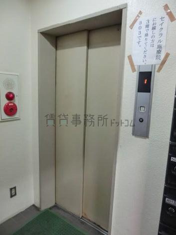 エレベーター