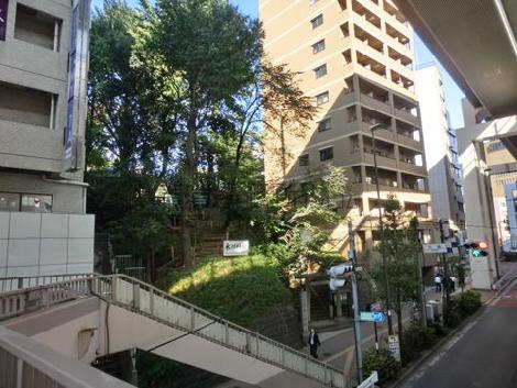 神社が隣接しています