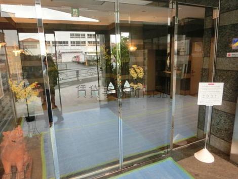 正面玄関