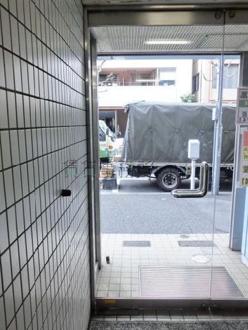 正面玄関