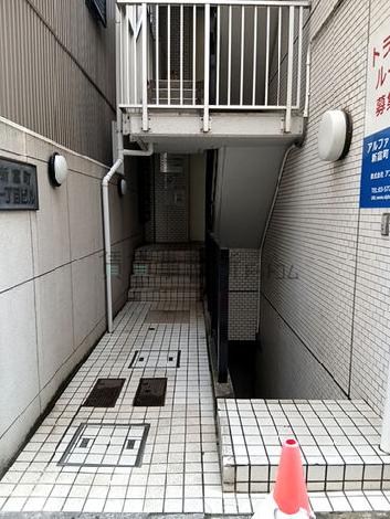 正面玄関