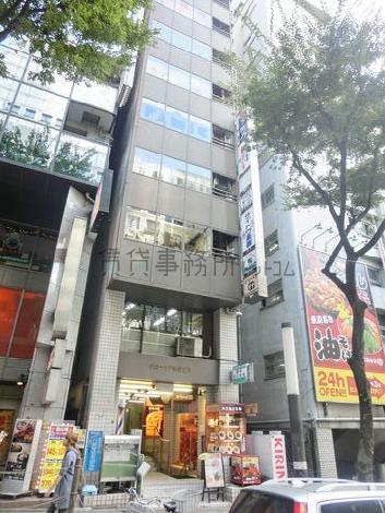 間口のコンパクトな物件です