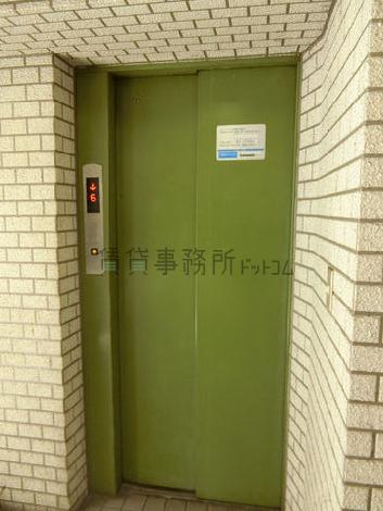 エレベーター