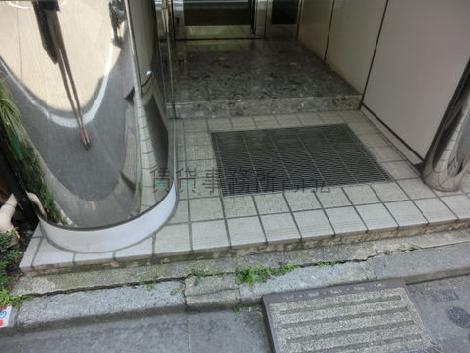 正面玄関