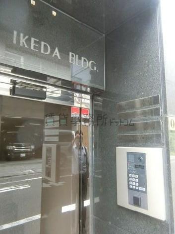 正面玄関