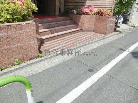 正面玄関