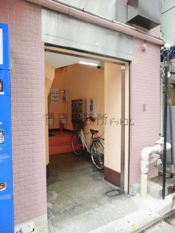 正面玄関