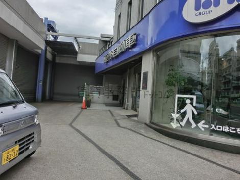 正面玄関
