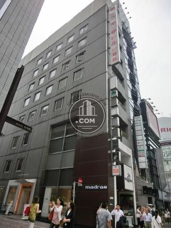 ニューギンザビル10号館の外観写真