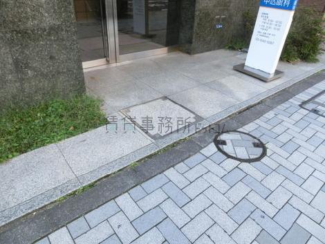正面玄関