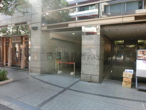 正面玄関