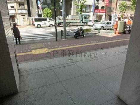 正面玄関