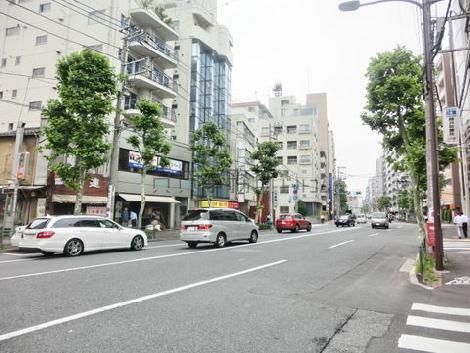 交通量の多い公道