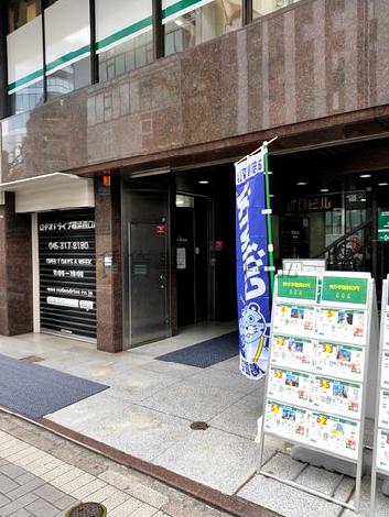 正面玄関