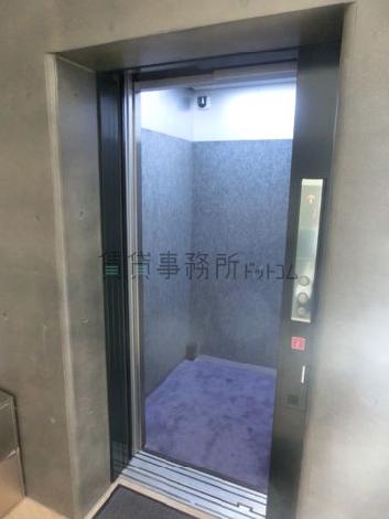 エレベーター