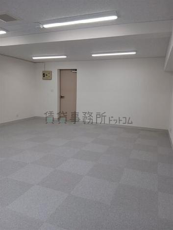 マンションヴィップ第2四谷の室内