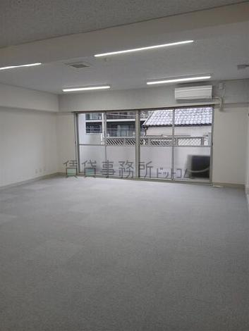 マンションヴィップ第2四谷の室内