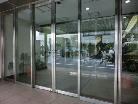 正面玄関