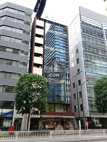 丸万1号館の外観写真