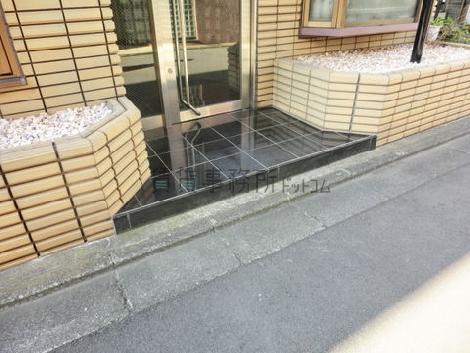 正面玄関