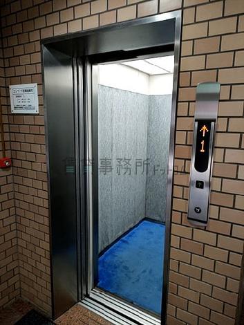 エレベーター
