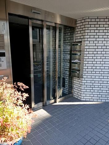 正面玄関