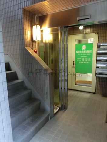 正面玄関
