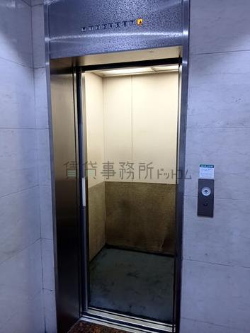 エレベーター