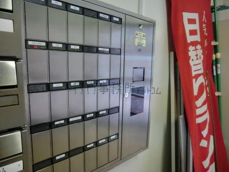 各テナントに入るためのセキュリティシステムです