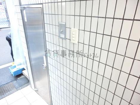 夜間通用口