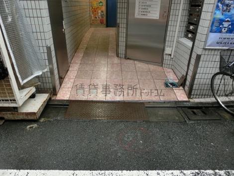 正面玄関