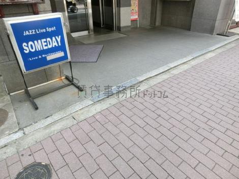 正面玄関