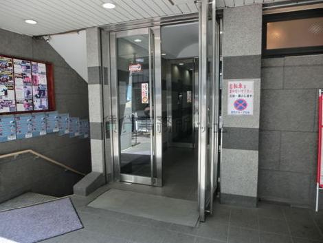 正面玄関