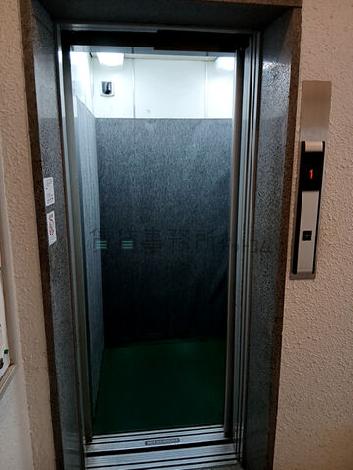 エレベーター