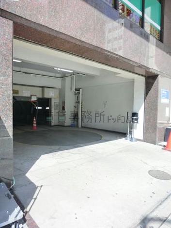 機械式駐車場完備