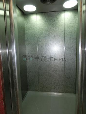 エレベーター