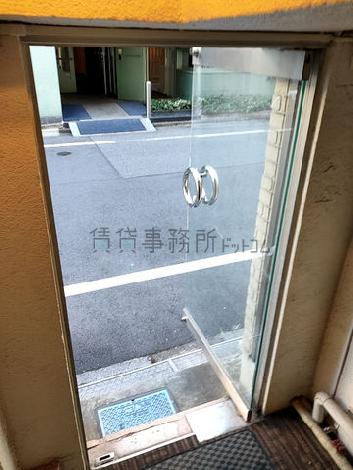 正面玄関