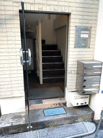 正面玄関